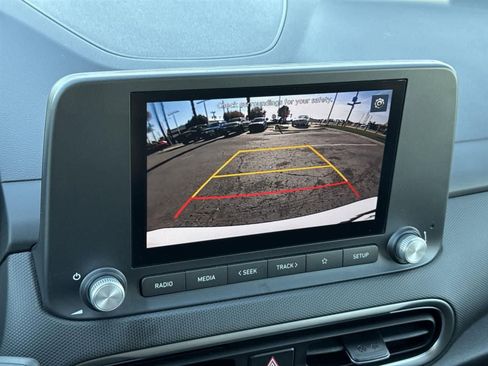 Used 2023 Hyundai Kona SE image 16