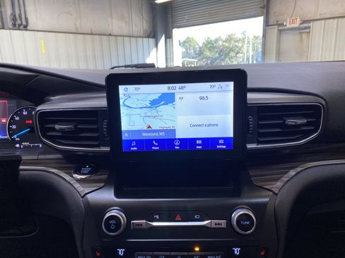 Used 2020 Ford Explorer Limited image 40