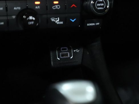 Used 2025 Jeep Compass Limited AWD/4WD image 26