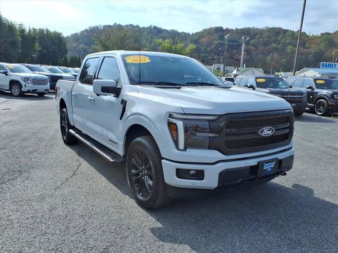 Used 2025 Ford F150 Lariat w/ Equipment Group 501A Mid image 6