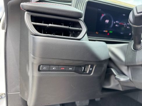 New 2025 Dodge Charger R/T w/ Quick Order Package 25M R/T image 17