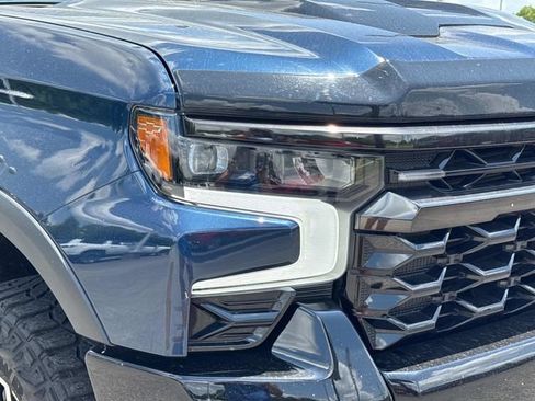 Used 2023 Chevrolet Silverado 1500 ZR2 AWD/4WD image 10