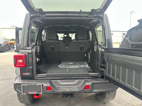 New 2026 Jeep Wrangler Unlimited Rubicon w/ Xtreme 35 Tire Package AWD/4WD image 26