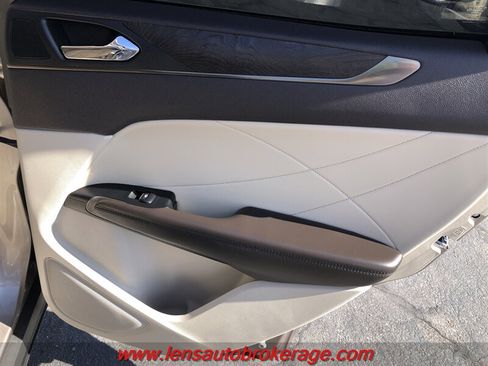 Used 2018 Lincoln MKC Reserve w/ Lincoln MKC Climate Package FWD image 19