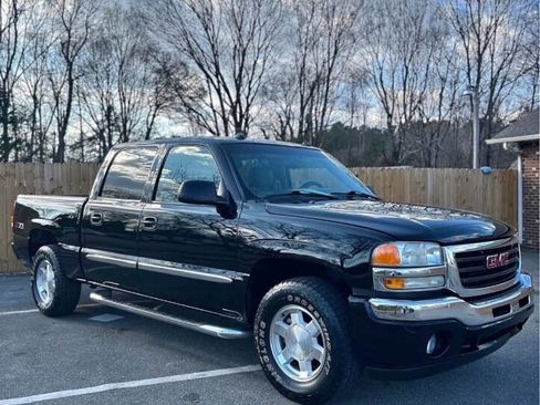 Used 2005 GMC Sierra 1500 SLT w/ Light Duty Power Package image 1