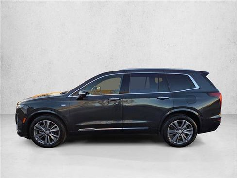 Used 2022 Cadillac XT6 Premium Luxury image 9