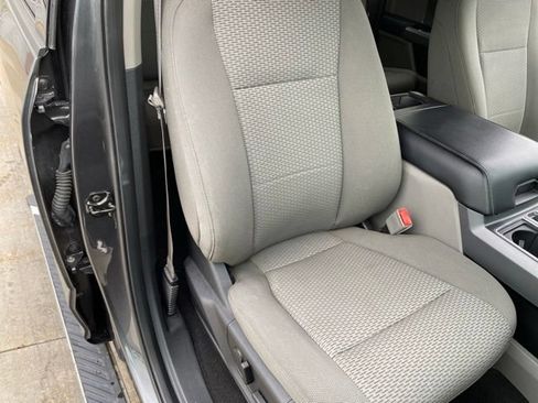 Used 2019 Ford F150 XLT w/ Equipment Group 302A Luxury AWD/4WD image 36