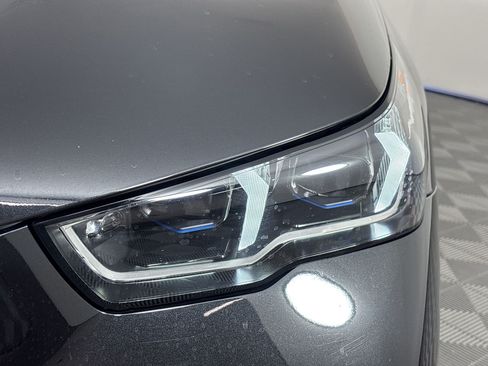 Used 2026 BMW 530i RWD image 12