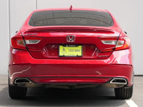 Used 2019 Honda Accord Sport image 10