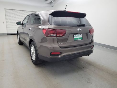 Used 2019 Kia Sorento LX AWD/4WD image 5