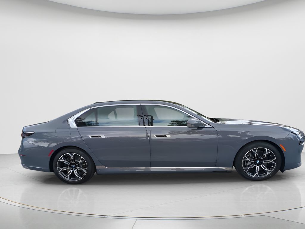 New 2026 BMW i7 eDrive50 w/ Executive Package RWD image 4