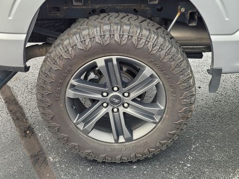 Used 2021 Ford F150 XLT w/ Equipment Group 301A Mid AWD/4WD image 10