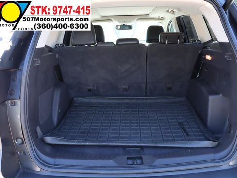 Used 2015 Ford Escape Titanium w/ Equipment Group 301A AWD/4WD image 16
