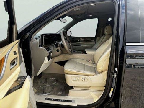 Used 2021 Cadillac Escalade Premium Luxury Platinum AWD/4WD image 20