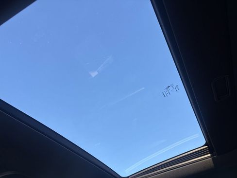 Used 2019 Dodge Charger SXT w/ Plus Group image 13