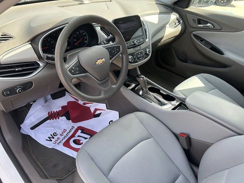 Used 2020 Chevrolet Malibu LS FWD image 9