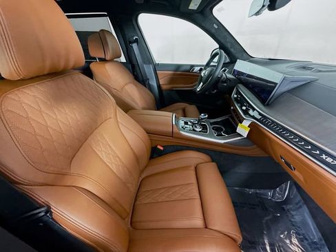 New 2026 BMW ALPINA XB7 image 31