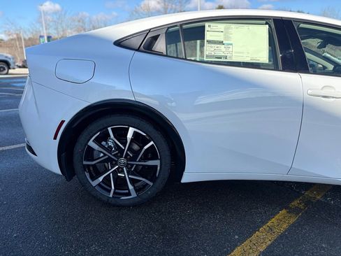 New 2026 Toyota Prius Plug-In Hybrid image 8