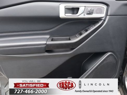 Used 2020 Ford Explorer Limited RWD image 11