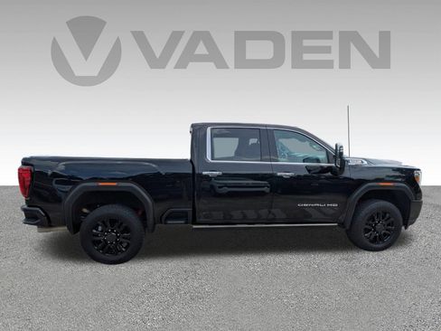Certified 2023 GMC Sierra 3500 Denali w/ Denali Black Diamond Edition AWD/4WD image 25