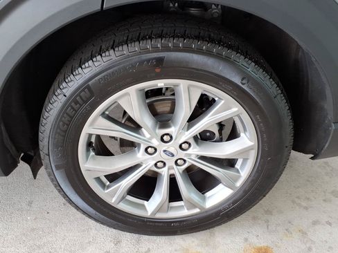 Used 2023 Ford Explorer XLT w/ Equipment Group 202A RWD image 20