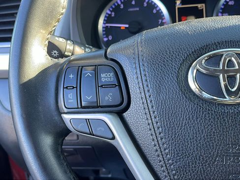 Used 2019 Toyota Highlander Plus w/ Protection Package #3 image 12