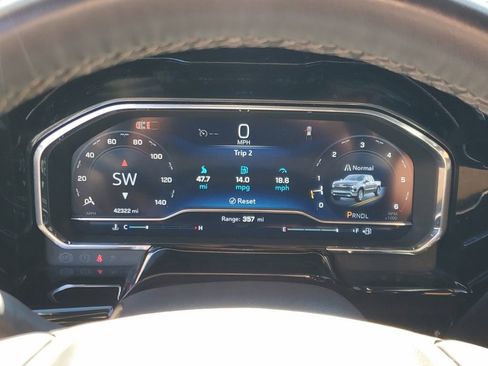 Used 2025 Chevrolet Silverado 1500 LT image 21