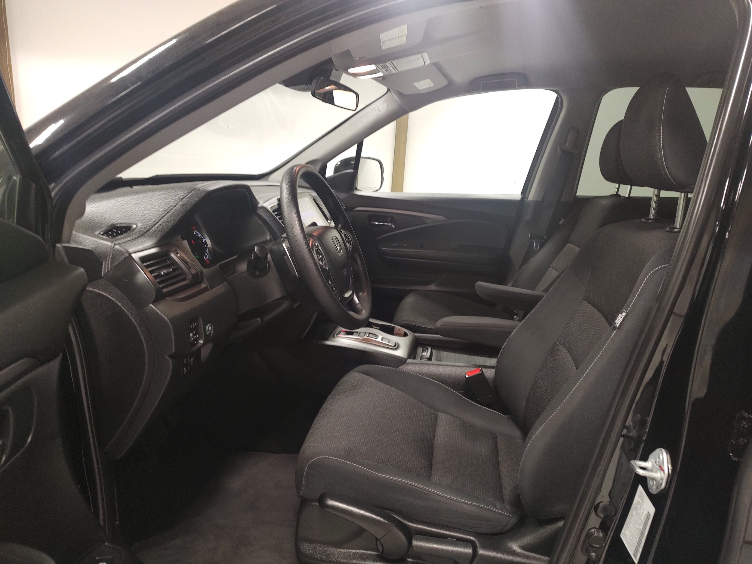 Used 2023 Honda Ridgeline Sport image 9
