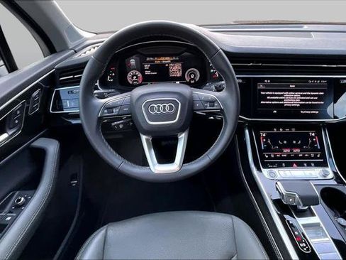Certified 2025 Audi Q7 3.0T Premium Plus AWD/4WD image 6