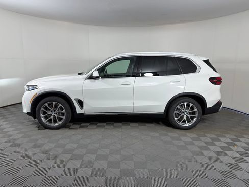 Used 2026 BMW X5 sDrive40i w/ Parking Assistance Package RWD image 2