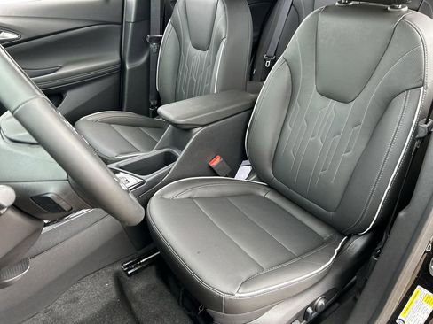 New 2026 Buick Encore GX Avenir w/ Avenir Technology Package FWD image 19