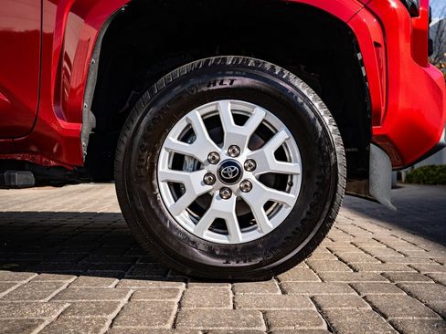 Used 2025 Toyota Tacoma SR image 13