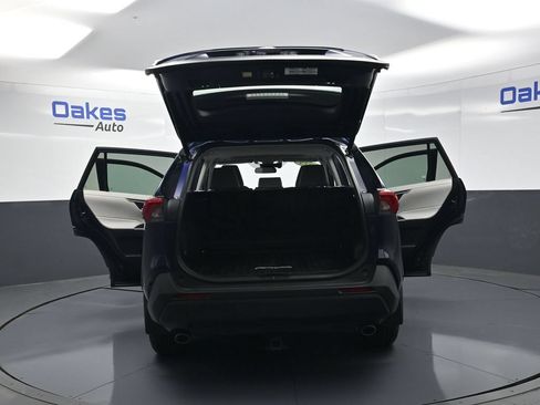 Used 2023 Toyota RAV4 XLE Premium AWD/4WD image 57