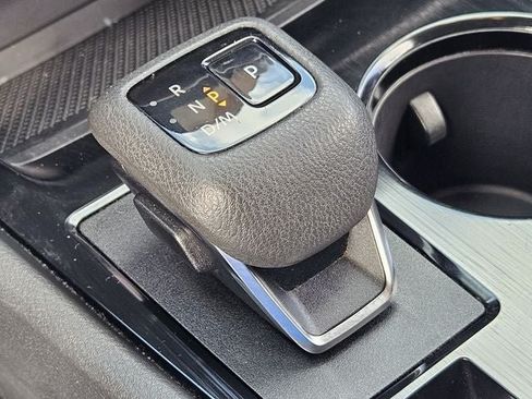 Used 2023 Nissan Rogue SV AWD/4WD image 19