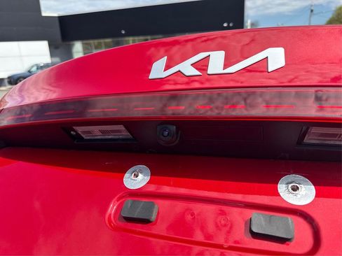 Certified 2023 Kia Forte LXS w/ LXS Technology Package FWD image 17