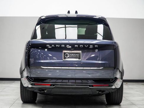 Used 2024 Land Rover Range Rover SE AWD/4WD image 12
