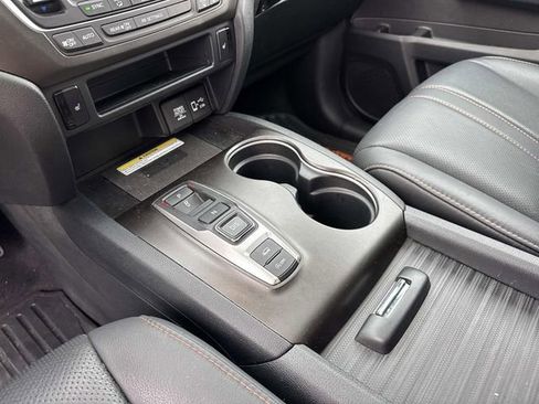 Used 2023 Honda Passport TrailSport image 25