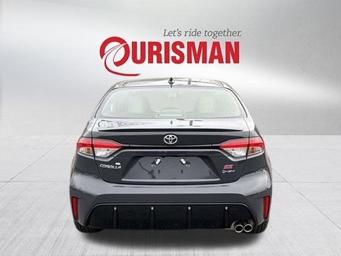 Used 2026 Toyota Corolla SE image 3