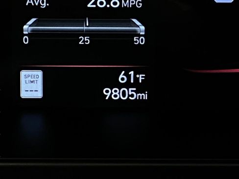 Certified 2025 Hyundai Elantra Sport FWD image 17