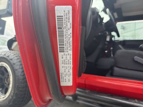 Used 2017 Jeep Wrangler Sport w/ Quick Order Package 24S AWD/4WD image 21