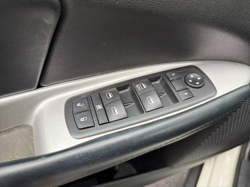 Used 2020 Dodge Journey SE w/ SE Popular Equipment Group image 11