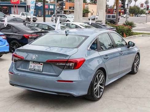Used 2024 Honda Civic Touring image 5