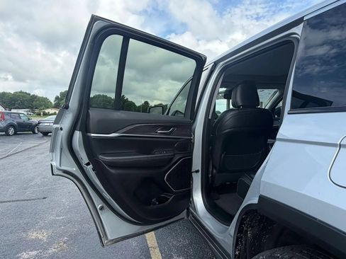Used 2022 Jeep Grand Cherokee Limited 4xe AWD/4WD image 19