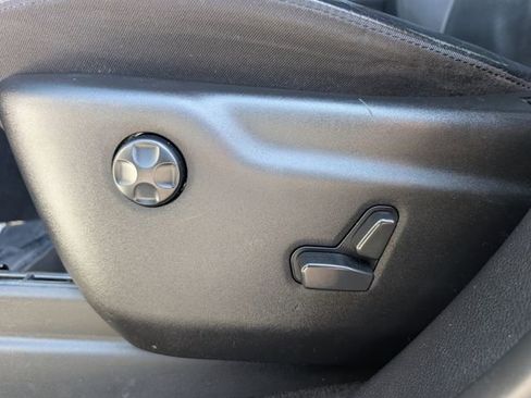 Used 2022 Jeep Grand Cherokee Limited image 16