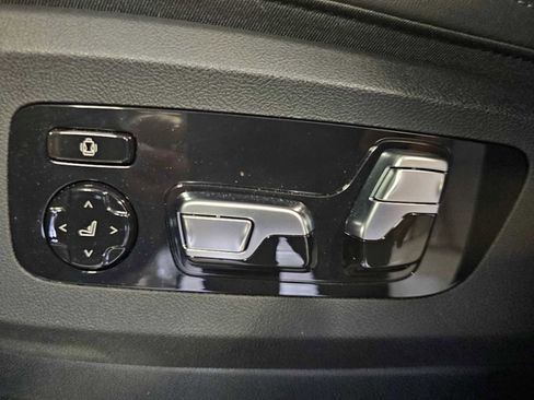 Used 2024 BMW X5 M60i image 28