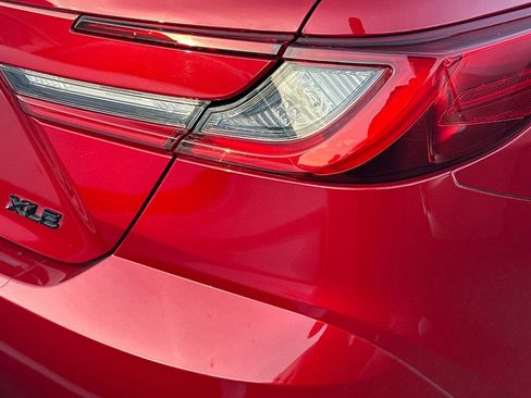 Used 2025 Toyota Camry XLE image 7