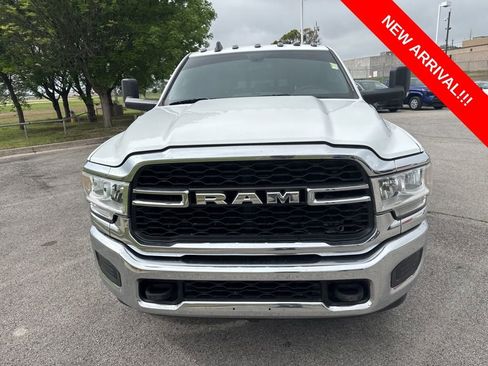 Used 2022 RAM 2500 Tradesman image 2
