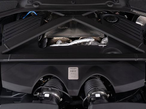 Used 2024 Aston Martin DB12 Convertible image 49