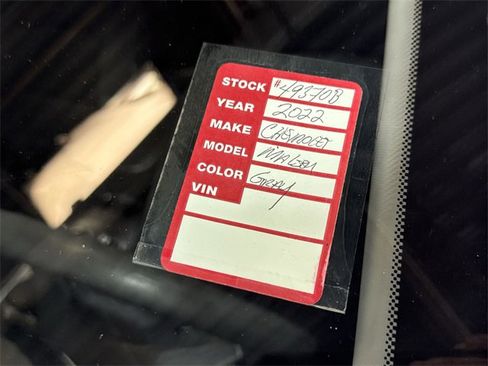 Used 2022 Chevrolet Malibu LT image 30