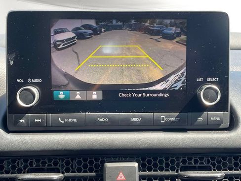 Used 2023 Honda HR-V LX image 27